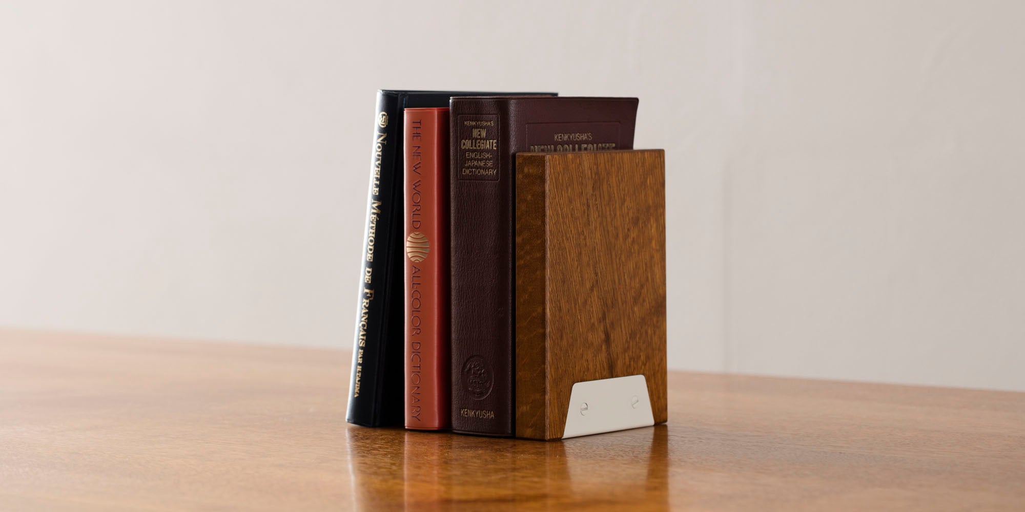 Bookend BKE-01B|Steel