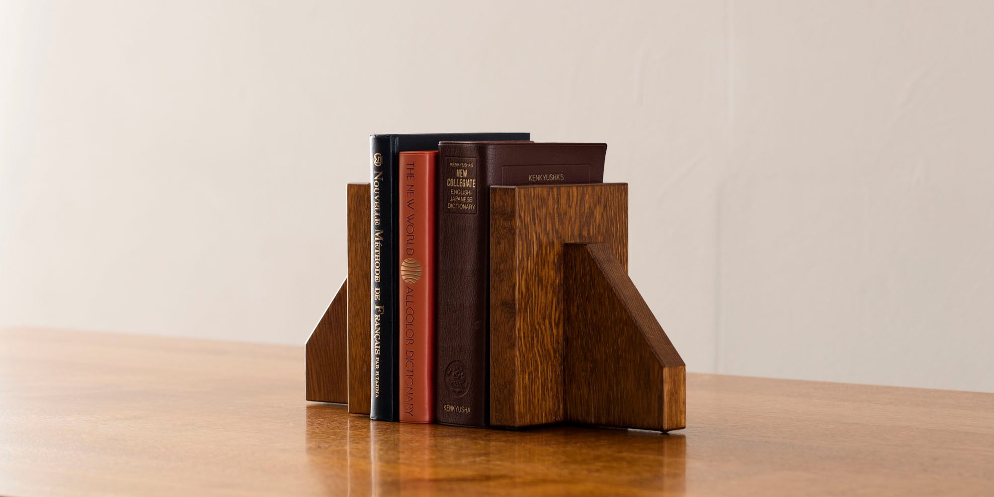Bookend|02 BKE-02B|Wood