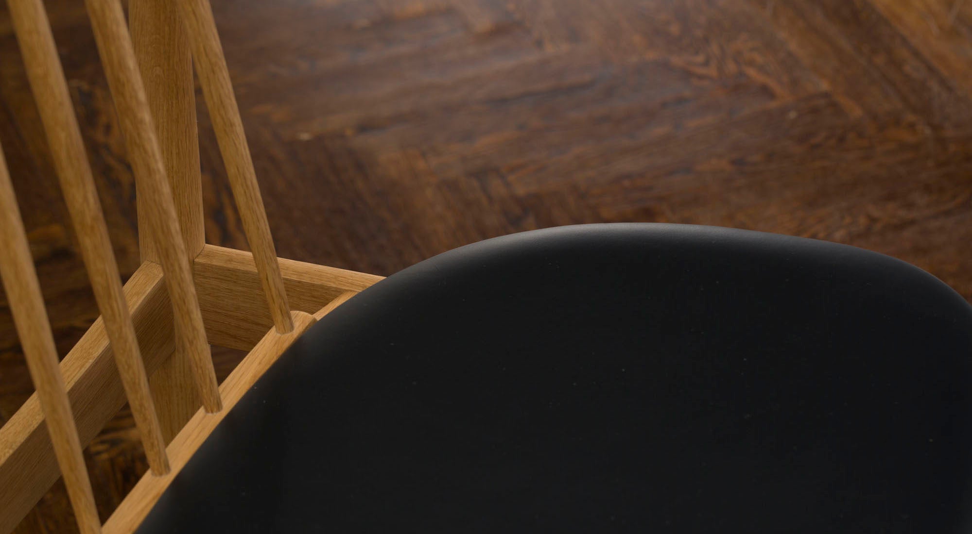 Comb Back Chair CHR-05A|Leather