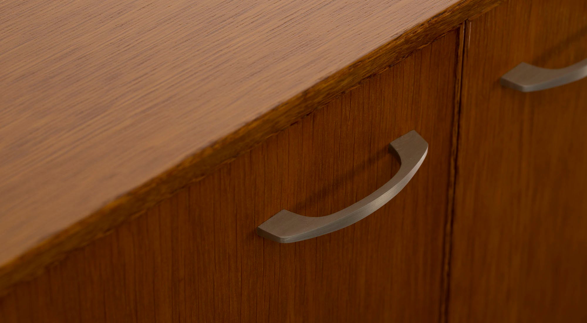 2 Doors Chest|02 CHT-022C|Low