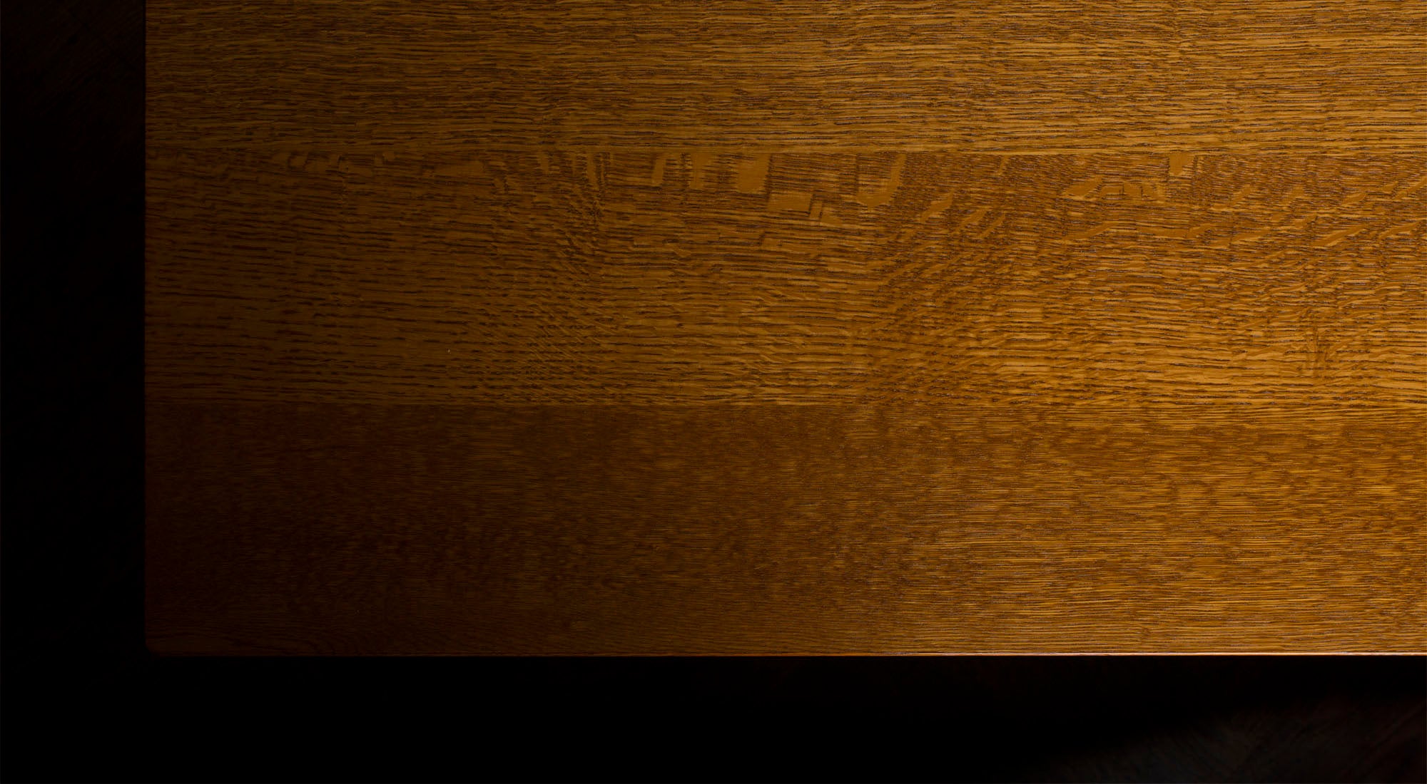 Standard Table DNT-01D