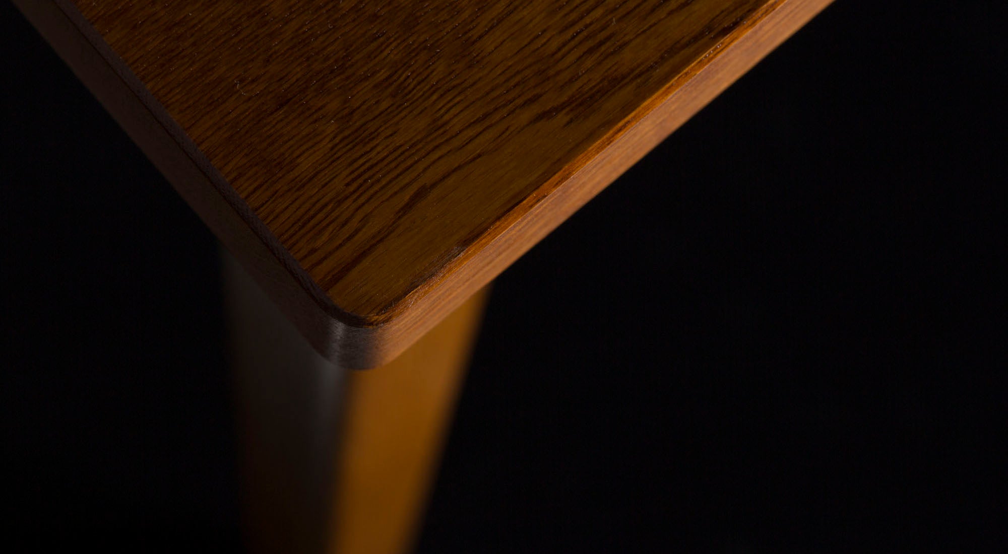 Standard Table DNT-01D