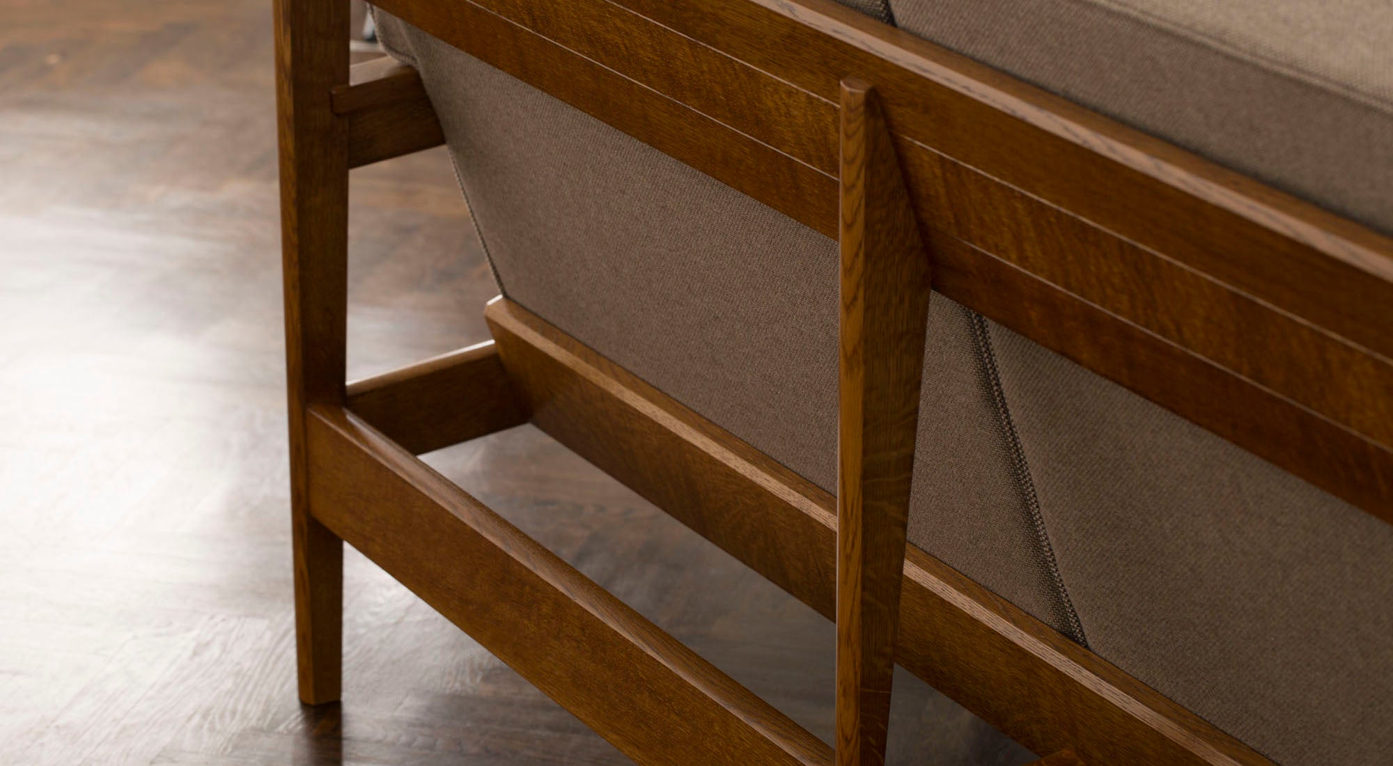 Wood Frame Sofa SFA-03C-2P