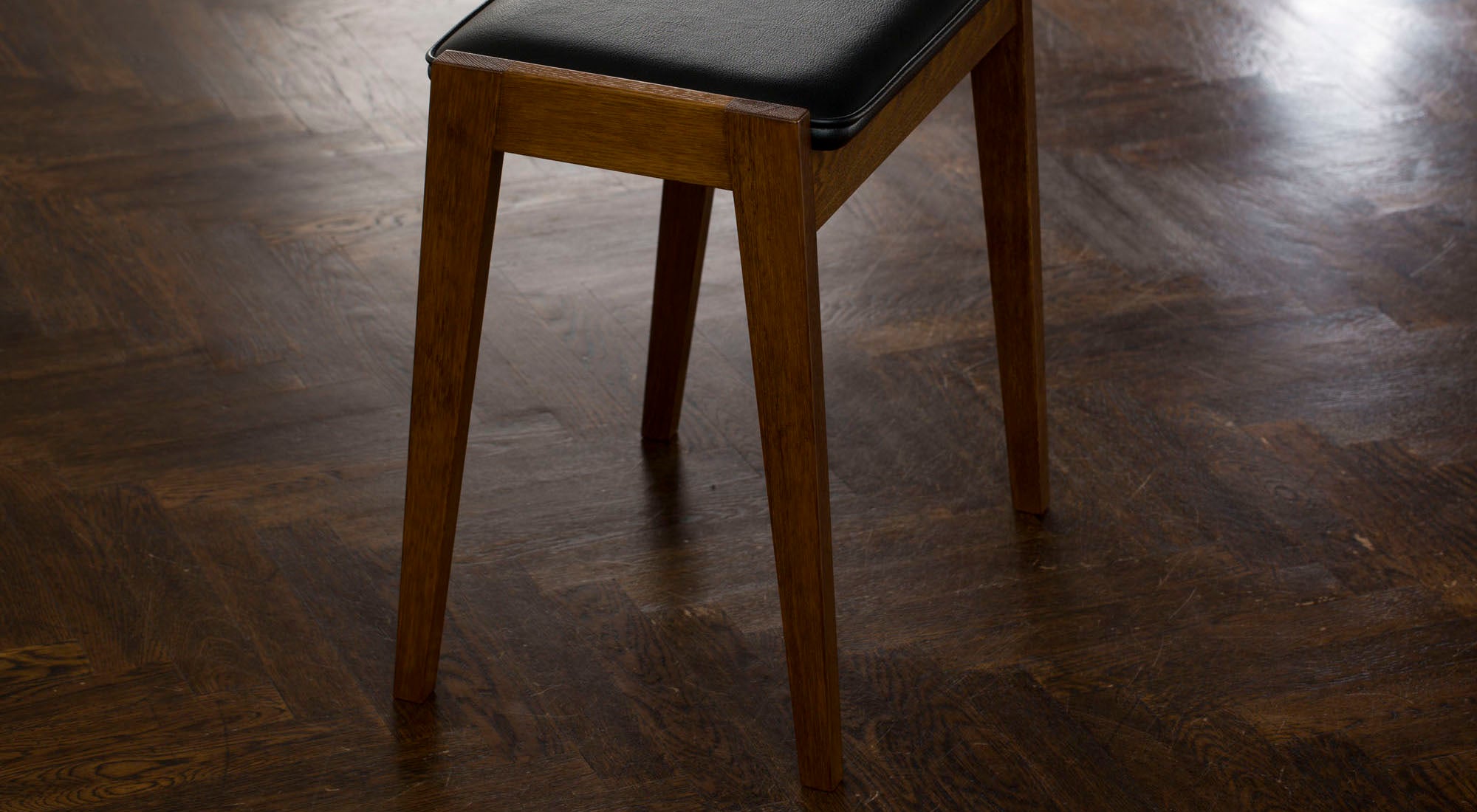 Stool STL-01B